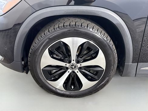 Used 2025 Mercedes-Benz GLA 250 image 38