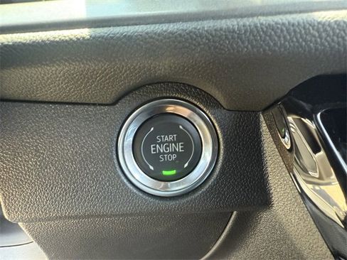 New 2026 Chevrolet Traverse LT w/ Enhanced Driving Package image 19