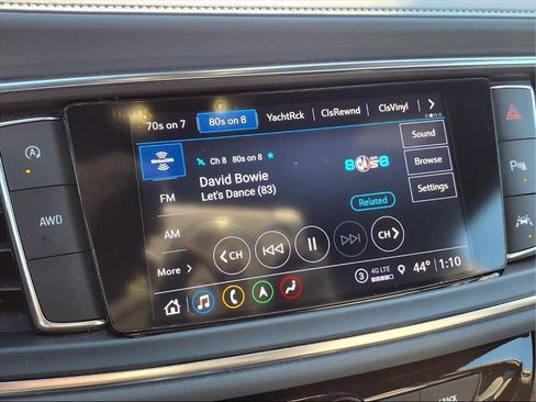 Used 2023 Buick Enclave Essence w/ Experience Buick Package image 5