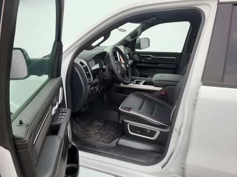 New 2025 RAM 1500 Laramie w/ Night Edition AWD/4WD image 10