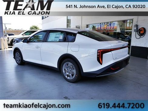 New 2026 Kia K4 FWD image 8