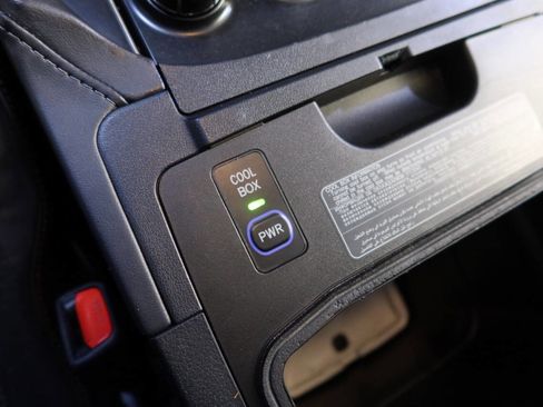 Used 2017 Lexus LX 570 4WD image 40