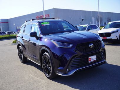 Used 2023 Toyota Highlander XSE