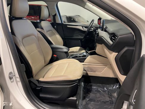 Used 2021 Ford Escape SEL image 38