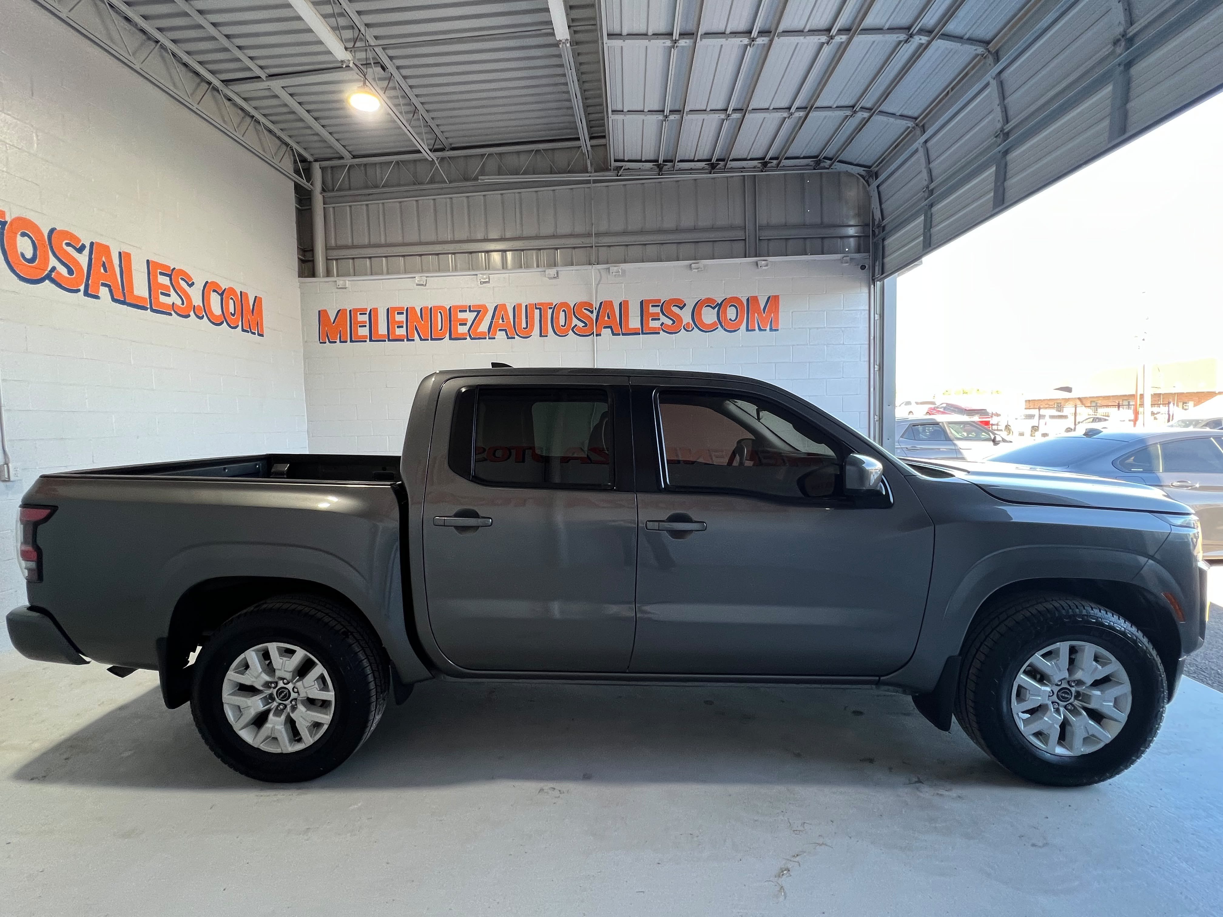 Used 2023 Nissan Frontier SV w/ Tow Package RWD image 7