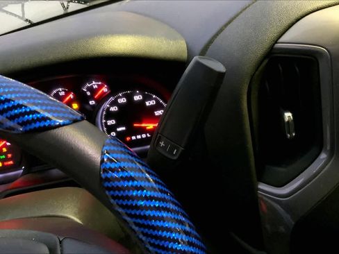 Used 2020 Chevrolet Silverado 1500 Custom w/ Custom Value Package image 15