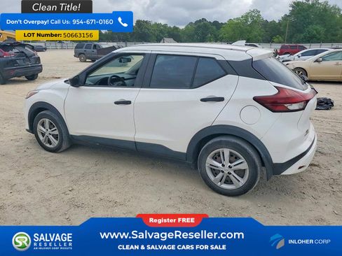 Used 2021 Nissan Kicks S FWD image 3