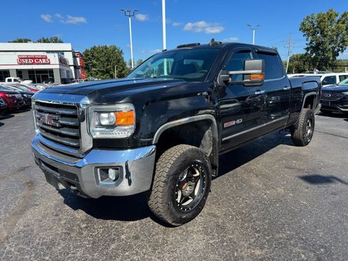 Used 2015 GMC Sierra 2500 SLE AWD/4WD image 1