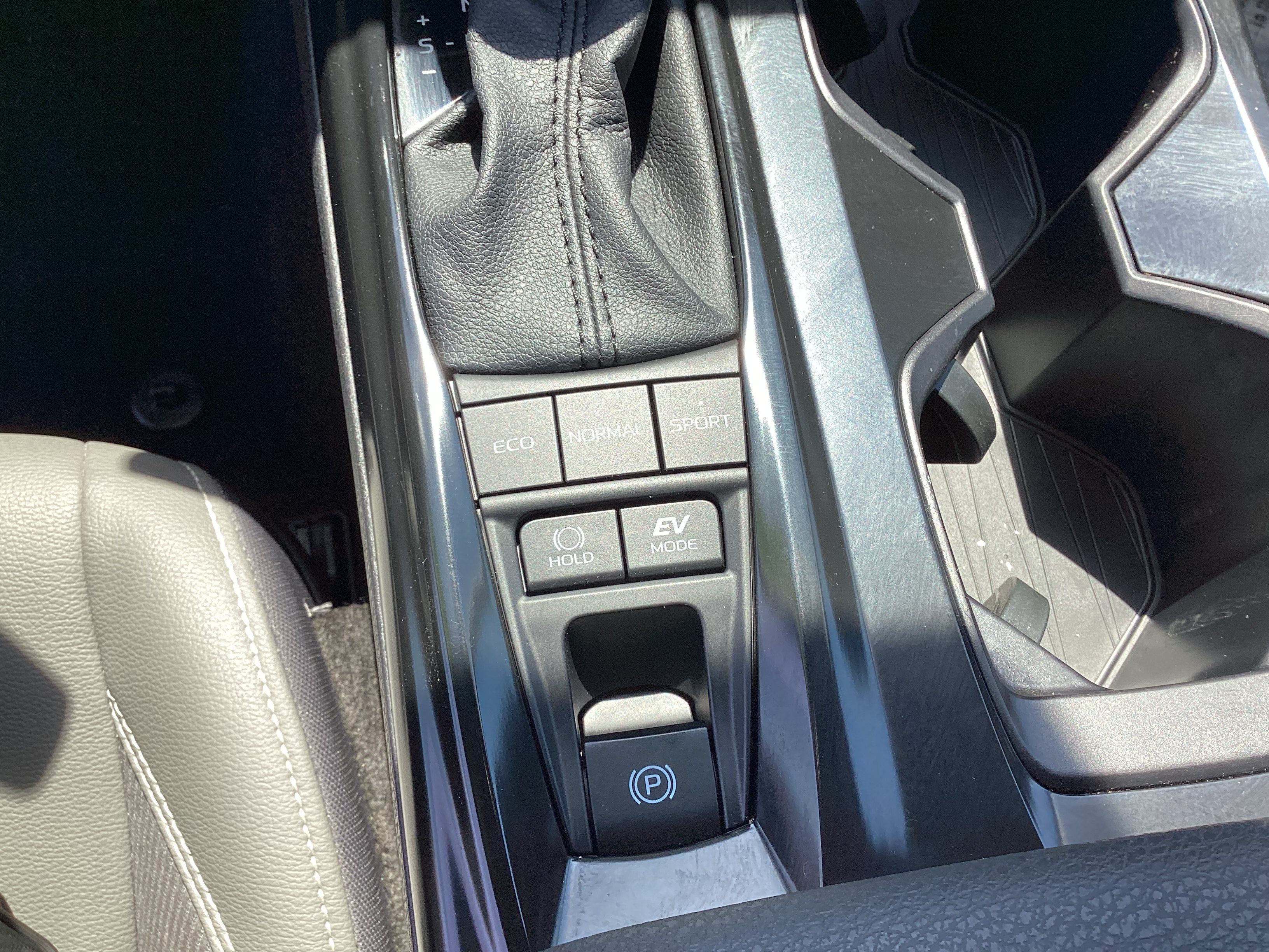 Certified 2026 Toyota Camry SE FWD image 10