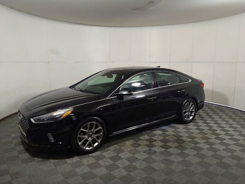 Used 2018 Hyundai Sonata Limited FWD image 2