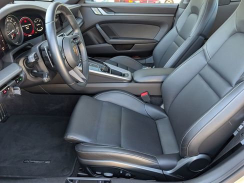 Certified 2021 Porsche 911 Targa 4 w/ Premium Package image 19