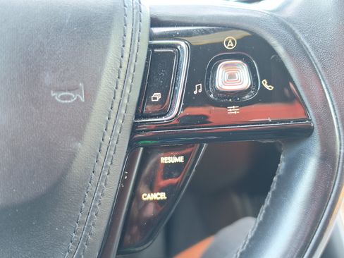 Used 2020 Lincoln Aviator Reserve w/ Elements Package Plus RWD image 13