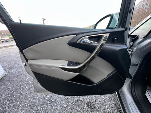 Used 2012 Buick Verano Convenience image 16