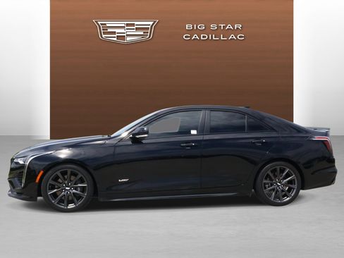 Certified 2025 Cadillac CT4 V w/ Technology Package RWD image 2