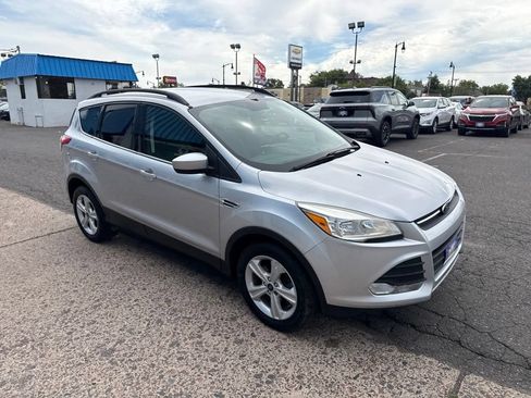 Used 2015 Ford Escape SE w/ Equipment Group 201A AWD/4WD image 6