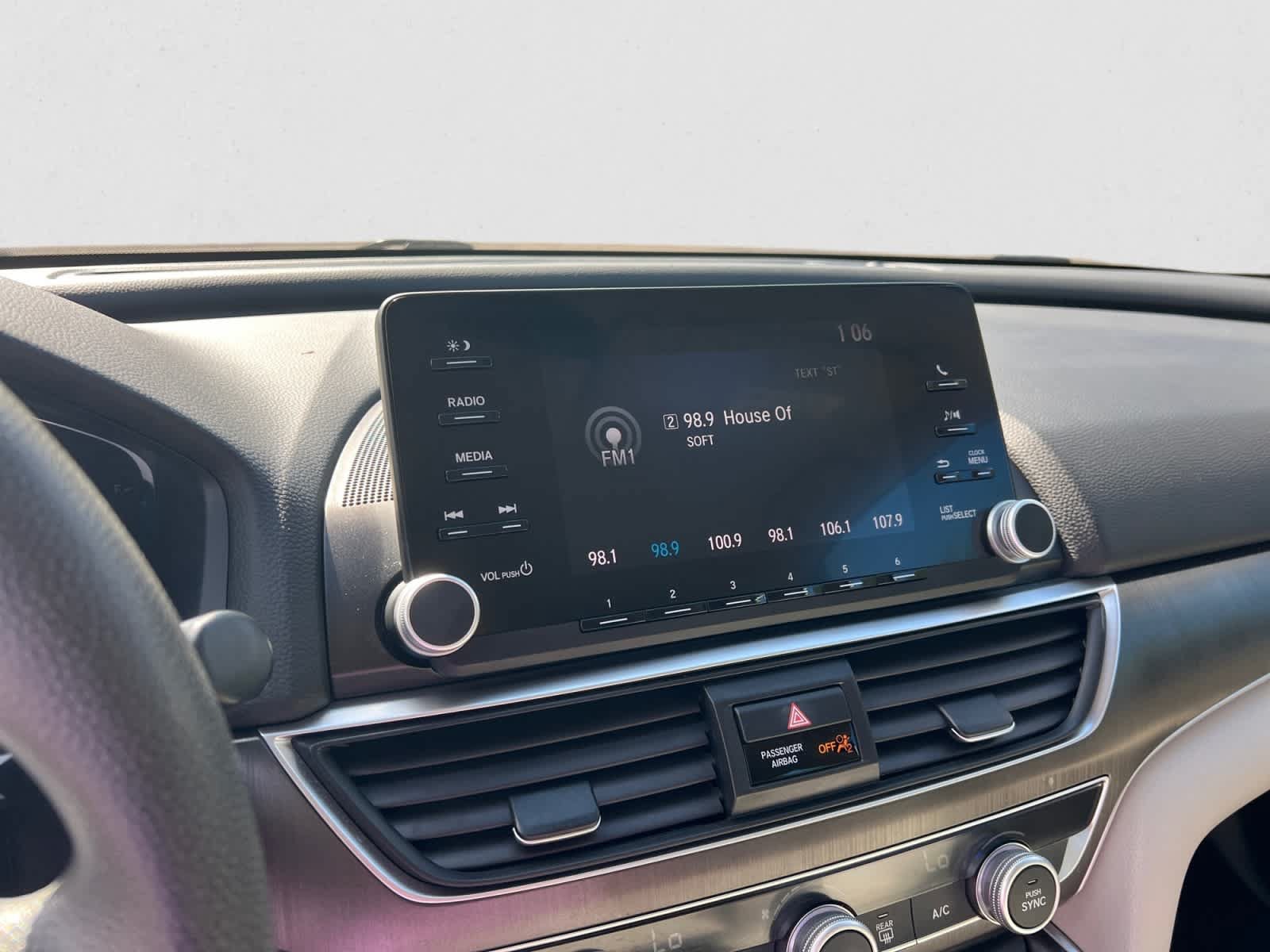 Used 2018 Honda Accord LX image 19