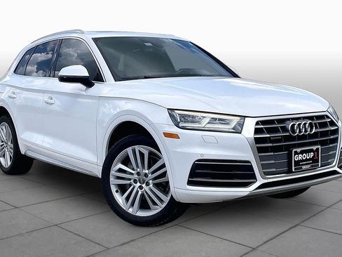 Used 2018 Audi Q5 2.0T Premium Plus w/ Premium Plus Package AWD/4WD image 3