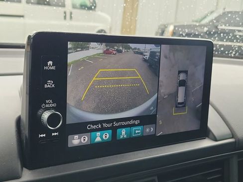 Used 2025 Honda Pilot TrailSport image 36