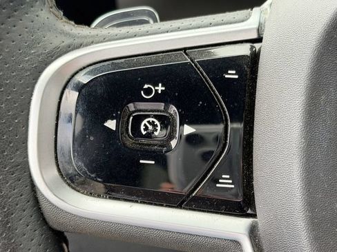 Used 2019 Volvo XC60 T8 R-Design AWD/4WD image 20