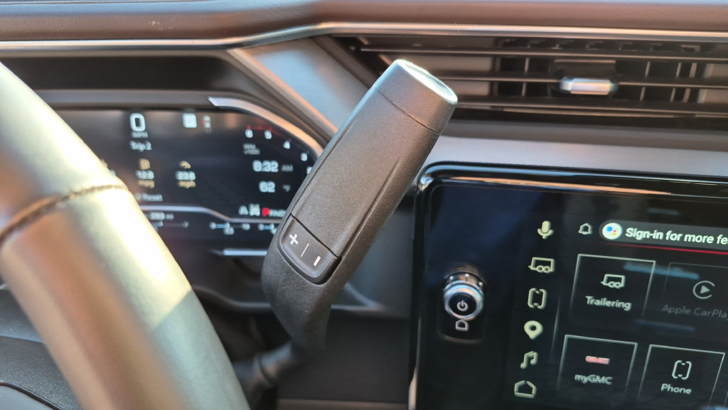 Used 2024 GMC Sierra 2500 Denali w/ Technology Package AWD/4WD image 19