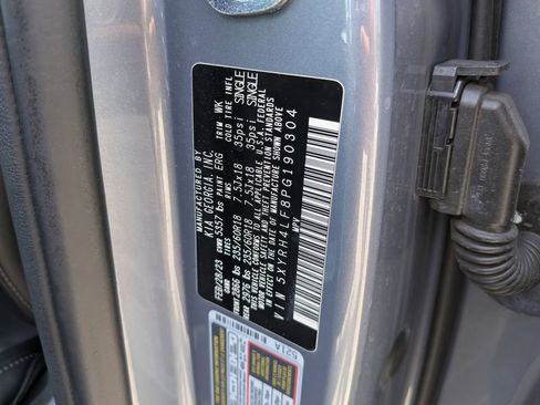 Certified 2023 Kia Sorento EX FWD image 39