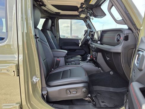 New 2026 Jeep Wrangler Unlimited Rubicon AWD/4WD image 21