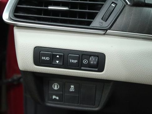 Used 2018 Honda Accord Touring image 14