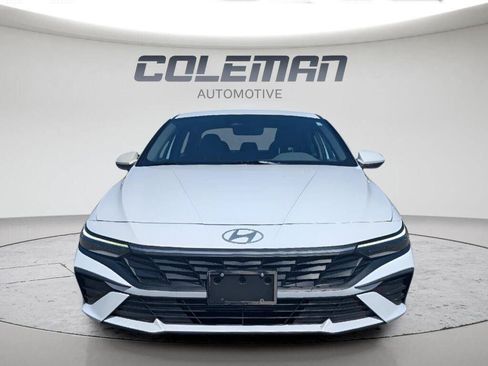 Used 2024 Hyundai Elantra SEL FWD image 22