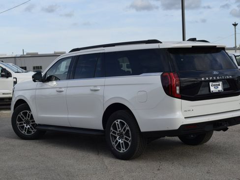 New 2025 Ford Expedition Max Active image 4