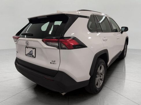 Used 2025 Toyota RAV4 LE AWD/4WD image 19