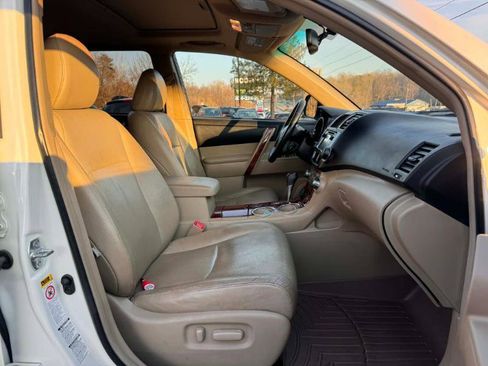 Used 2013 Toyota Highlander Limited image 15