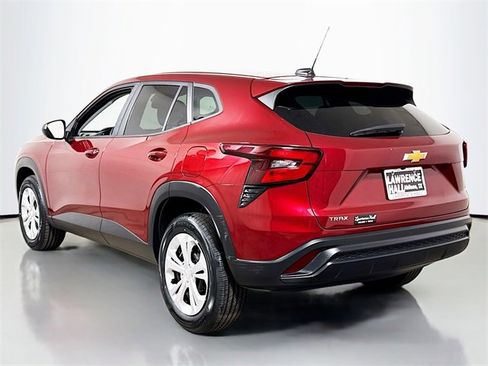 Used 2024 Chevrolet Trax LS image 6