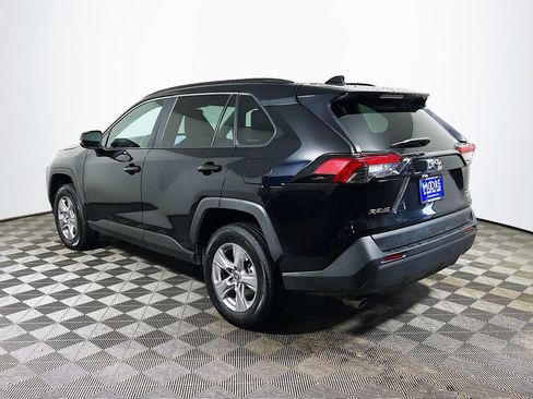 Used 2025 Toyota RAV4 XLE AWD/4WD image 5
