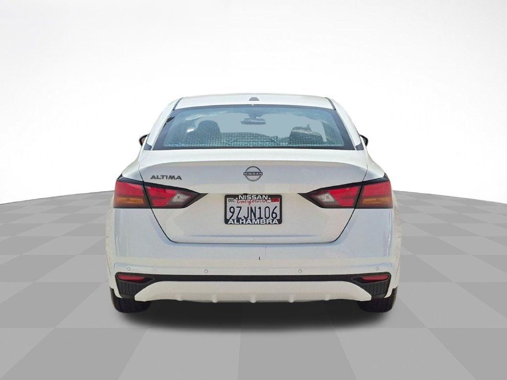 Certified 2025 Nissan Altima 2.5 S FWD image 6