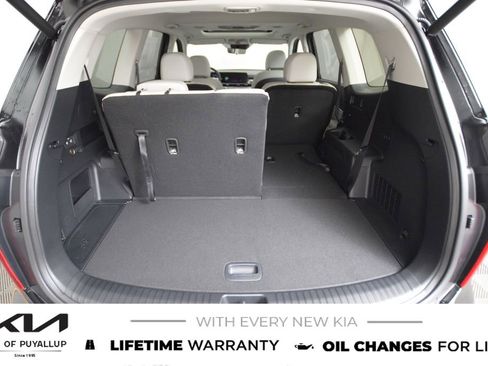 New 2025 Kia Telluride S image 19