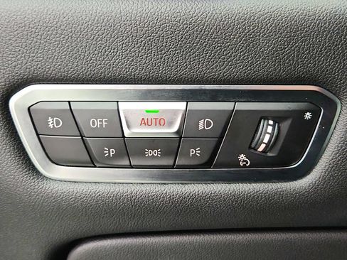 Used 2019 BMW X5 xDrive50i w/ M Sport Package AWD/4WD image 23