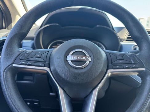 Used 2025 Nissan Versa SV image 28