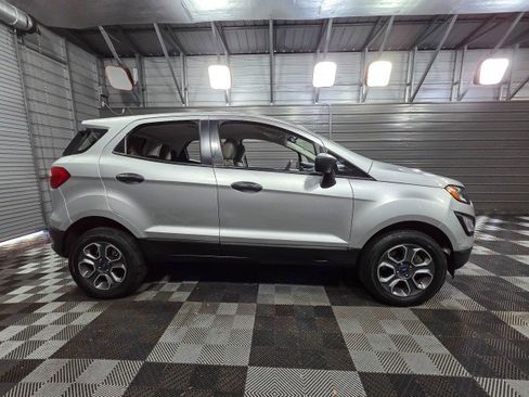 Used 2022 Ford EcoSport S image 9