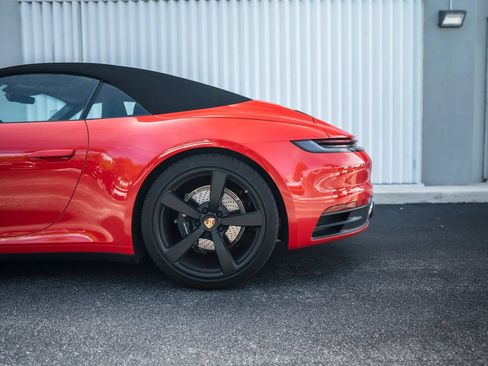 Used 2022 Porsche 911 Carrera w/ Premium Package RWD image 6