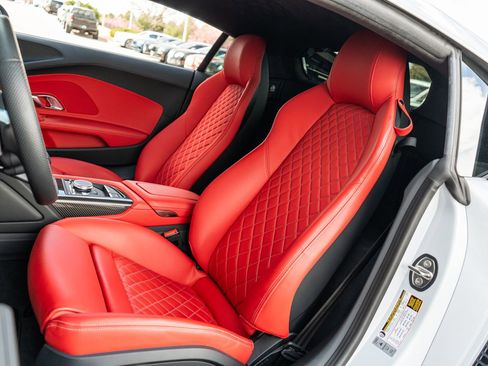 Used 2022 Audi R8 V10 performance image 25