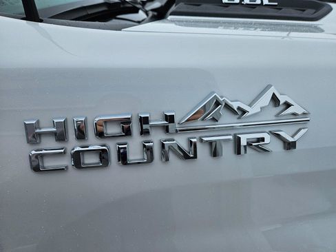 Used 2023 Chevrolet Silverado 3500 High Country image 26