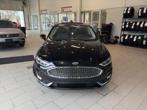 Used 2020 Ford Fusion Titanium AWD/4WD image 2
