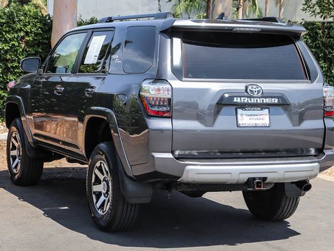 Used 2022 Toyota 4Runner TRD Off-Road Premium w/ Moonroof Package AWD/4WD image 8