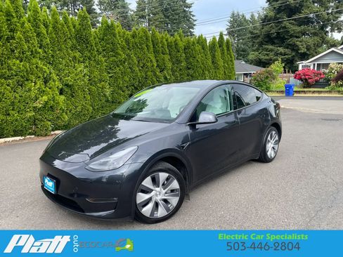 Used 2024 Tesla Model Y Long Range AWD/4WD image 3