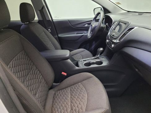 Used 2020 Chevrolet Equinox LT image 21
