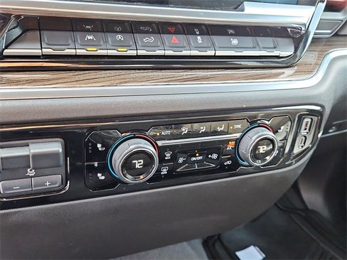 Used 2025 Chevrolet Silverado 1500 LT image 26