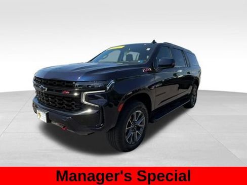 Used 2024 Chevrolet Suburban Z71 w/ Luxury Package AWD/4WD image 12
