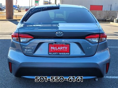 Used 2021 Toyota Corolla LE image 6
