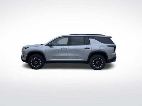 Used 2025 Chevrolet Traverse Z71 w/ Driver Confidence Package image 2