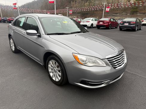 Used 2013 Chrysler 200 Touring w/ Cold Weather Group image 5